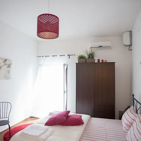 Bed & Breakfast Old Town 2*