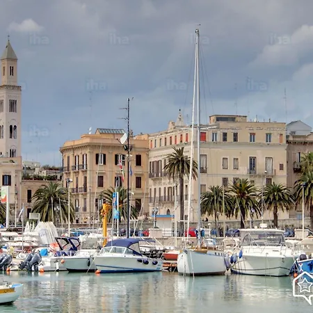 Old Town Oda ve Kahvaltı 3*