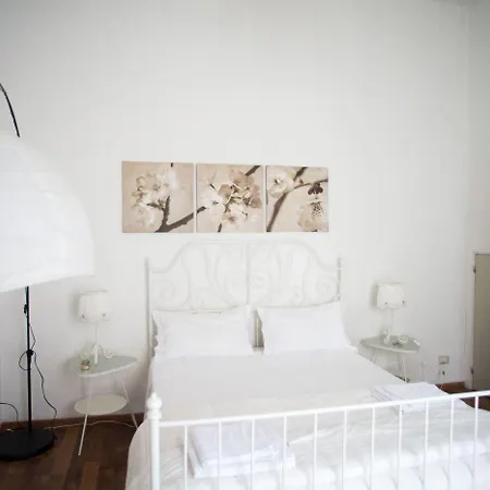 Oda ve Kahvaltı Old Town 3*