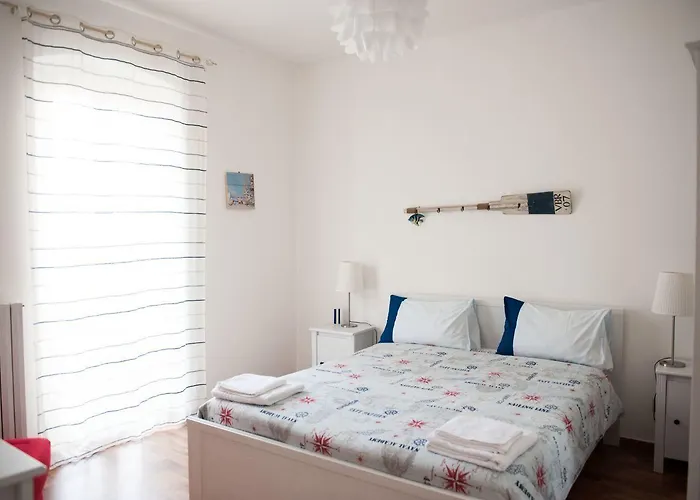 Old Town 3* בארי