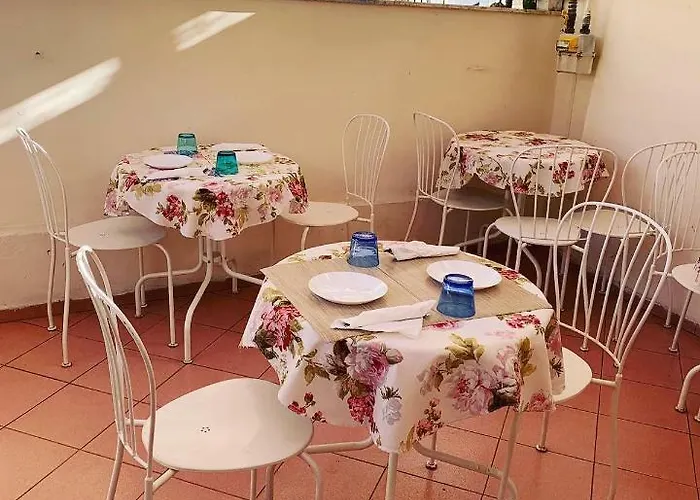 Old Town לינה וארוחת בוקר בארי